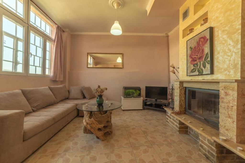 Menecrates Rustic - San Matteo Apartment Ágios Matthaíos Екстериор снимка