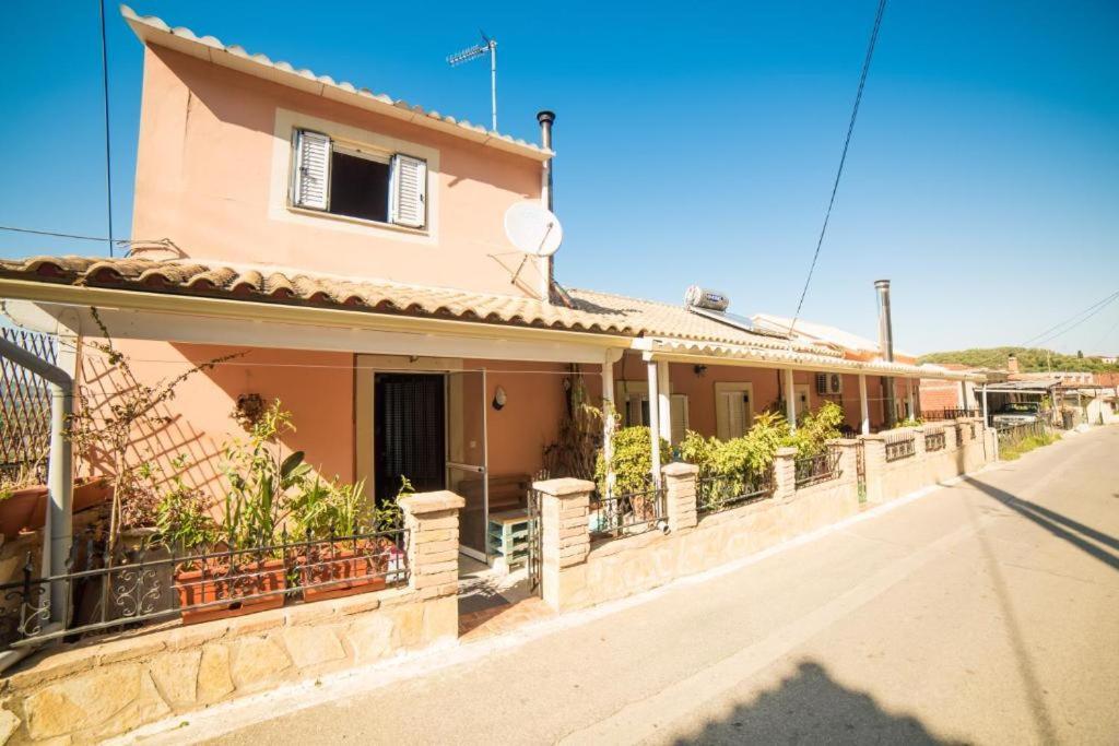 Menecrates Rustic - San Matteo Apartment Ágios Matthaíos Екстериор снимка