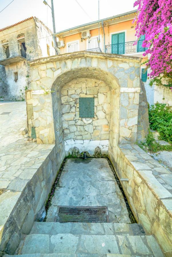 Menecrates Rustic - San Matteo Apartment Ágios Matthaíos Екстериор снимка